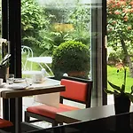 Hotel Le 5 Particulier 4*