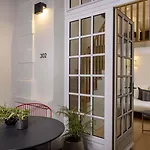 Le 5 Particulier 4* Neuilly-sur-Seine