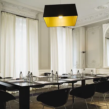 Le 5 Particulier Hotel 4*