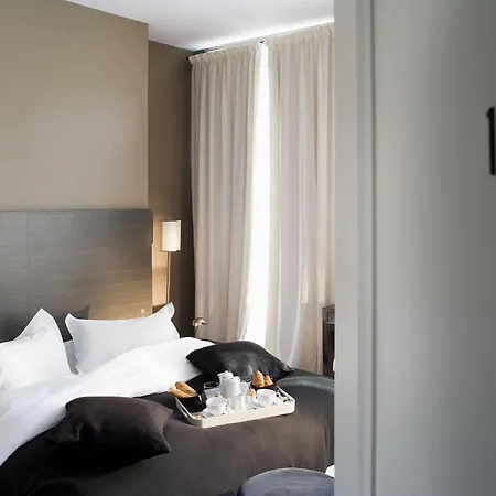 Le 5 Particulier 4* Neuilly-sur-Seine