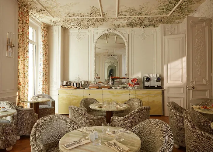 Le 5 Particulier 4* Neuilly-sur-Seine