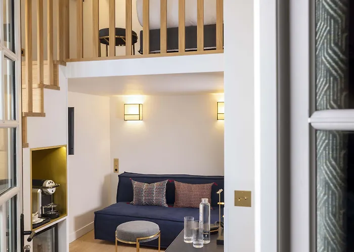 Le 5 Particulier Hotel 4*