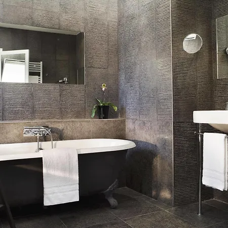Le 5 Particulier 4* Neuilly-sur-Seine